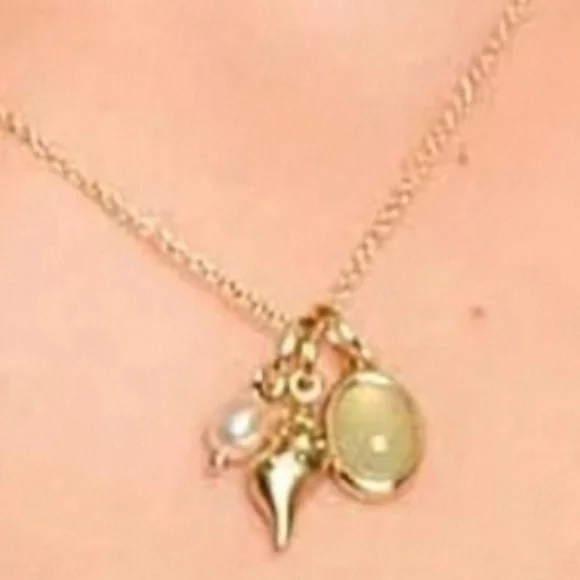 Tarnish Proof Gold necklace WATERPROOF green shell pearl - Picture 1 of 8